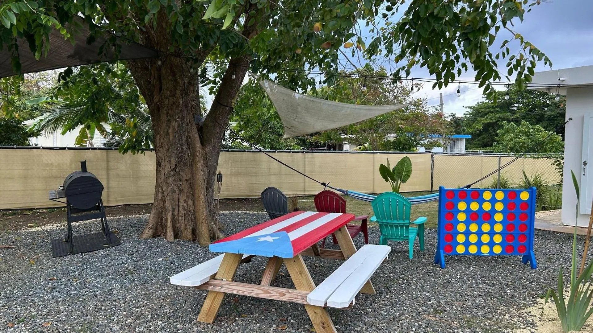 Casa Lula Beach Retreat - Fenced Backyard Аресибо